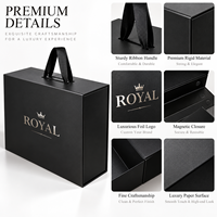 Boîte cadeau magnétique noire royale personnalisée avec logo et poignée en ruban, emballage rigide de luxe pour vêtements et chaussettes, faible MOQ