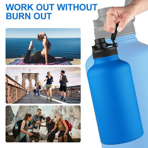 Botella de Agua Aislada de Acero Inoxidable de 64 oz (Medio Galón) con Asa de Paracord, Apta para Lavavajillas, Mantiene Bebidas Frías/Calientes, Color Azul Marino - Product Image 3
