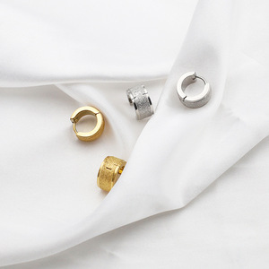 Fashion Cuff Earrings Gold Geometric Shape Wide Titanium Steel Frosted Design Unisex Style Minimalist High-End Jewelry - Product Image 2