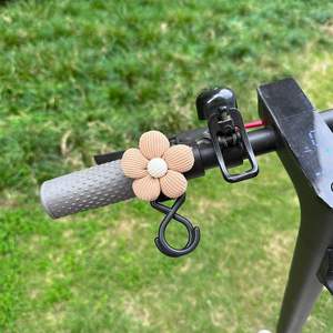 花のベビーカー、おむつバッグ用の多機能ストラップクリップ、ワゴンアクセサリー、乳母車用のママフック。車椅子、ショッピング - Product Image 6