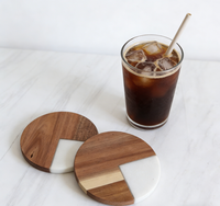 Tapis et sous-plats ronds modernes en bois d'acacia écologiques pour la cuisine et l'hôtellerie