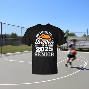Camiseta para el orgulloso hermano de un graduado de baloncesto de 2025 - Product Image 3