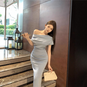 Asymmetrical Neckline Off The Shoulder Fitted Sheath Dress Natural Waist Solid Color Elegant Evening Dress - Product Image 4