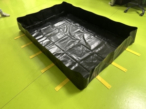 Polietileno reforzado portátil (RPE) 20 'X 20' X 12 ", negro y amarillo, hecho en China, Berma de contención de derrames de petróleo - Product Image 5