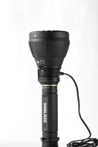 Nhiên Liệu Kép IP67 1100M Phạm Vi 5 Chế Độ 1100-Lumen Chùm Dài LED Đèn Pin Với USB Sạc Không Thấm Nước Cho Tìm Kiếm Ban Đêm Nhiệm vụ - Product Image 2