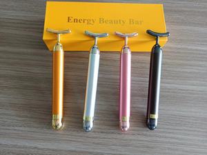 2024年注目の商品 電動バイブレーションTバーローズクォーツ美顔ローラー - Product Image 3