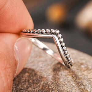 Bague en alliage en forme de boule T0935, plaquée argent antique, unisexe, tendance, cadeau, sertissage pavé sans pierre - Product Image 1