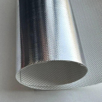 Couche d'isolation thermique réfléchissante en tissu de fibre de verre et feuille d'aluminium pour système de sous-couche de toiture