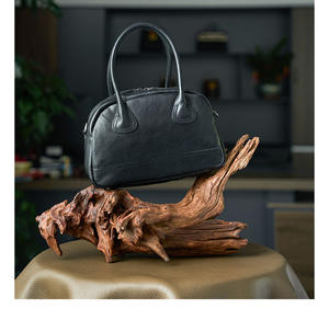 Nouveau sac bandoulière rouge polyvalent et mignon pour femme en cuir véritable, design niche en forme de coussin de cochon, deux modèles tendance - Product Image 5