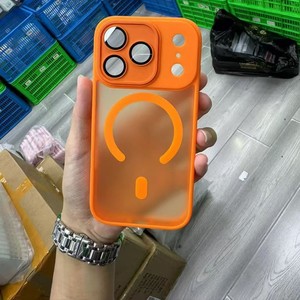Étui de téléphone portable pour 17, en TPU mat, magnétique, antichoc, design luxueux avec grip pour 16 PRO MAX - Product Image 1