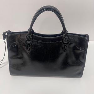 Stylish Single-Shoulder Motorcycle Saddle <b>Bag</b> Women Vegan Leather Zipper Eco-Friendly <b>Waterproof</b> 2L Capacity Crossbody Handbag - Product Image 2