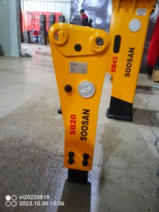 Miniexcavadoras SOOSAN SB 20 de Alta Calidad, Tipo Bobcat, con Motor Potente, Martillo Hidráulico, 1 Año de Garantía, 1.2-3 Toneladas - Product Image 3