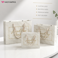 Sacs cadeaux en papier couché avec poignée en ruban estampé feuille d'argent, design personnalisé, écologiques et réutilisables pour la promotion de perruques et de mode