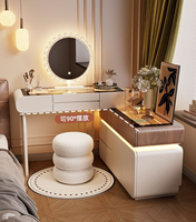 Nouvelle table de maquillage/coiffeuse de chambre d'hôtel en bois massif, style mi-moderne, avec miroir éclairé / Commode de rangement minimaliste à poser au pied du lit, modèle 2026