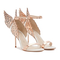 Sandales sexy en daim pour femme, à talon aiguille, antidérapantes, à enfiler, avec détails papillon en métal, pour l'été et l'extérieur