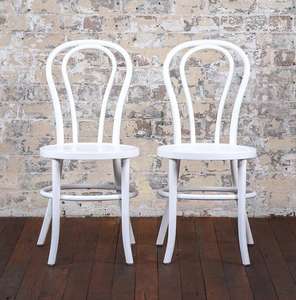 Chaises en résine blanche empilables résistantes aux UV pour l'extérieur - Product Image 3