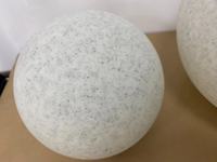 Boule en PE avec finition pierre, lampe LED solaire rechargeable pour extérieur, pierres LED étanches sans fil, boule de jardin en plastique