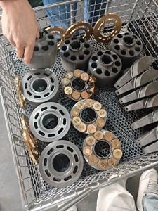 อะไหล่ปั๊มไฮดรอลิก Gold Cup P14P รุ่นใหม่ล่าสุด  ประกอบด้วยเพลาขับ, ลูกสูบ, บล็อกกระบอกสูบ, แผ่นยึด สำหรับอะไหล่รถขุด - Product Image 5
