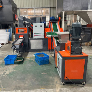 Marché du recyclage de ferraille aux États-Unis Machine de séparation de fil de cuivre Petit granulateur de câble Hacheur de fil de cuivre - Product Image 1