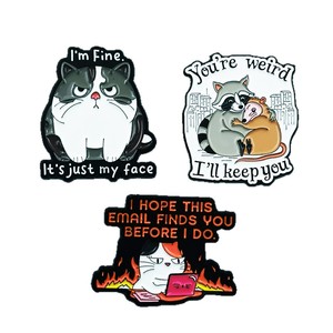Broche créative en forme d'animaux de dessin animé (<span class=keywords><strong>chat</strong></span> et raton d'Inde), amusante et personnalisée avec des phrases en anglais, accessoire de mode en stock - Product Image 5