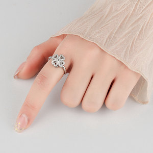 Bagues rotatives trèfle à quatre feuilles ajustables en zircon plaqué or cuivre, bijoux anti-stress personnalisés pour femmes - Product Image 3