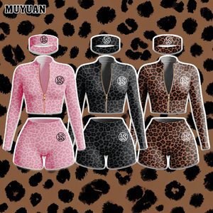 Elegante Completo Sportivo da Donna con Stampa Leopardata, Giacca con Zip Frontale e Pantaloncini Abbinati, Abbigliamento Estivo all'Ingrosso - Product Image 1