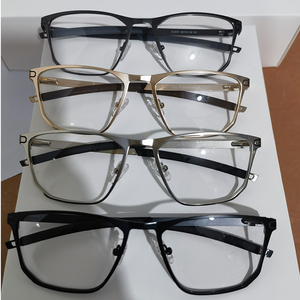 Stock Liquidación mezcla al azar surtido moda aluminio metal deportes gafas Hombre Mujer Deporte gafas ópticas <span class=keywords><strong>FRA</strong></span> - Product Image 2