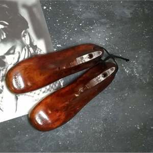 Chausse-pieds en cèdre pour homme Daniele F., en métal, 1000g, fonction de protection - Product Image 1