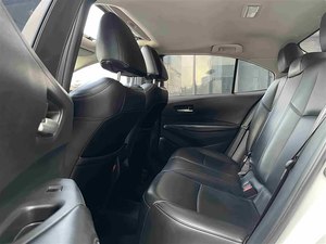 Toyota <span class=keywords><strong>Corolla</strong></span> Édition Pioneer <span class=keywords><strong>2022</strong></span> d'occasion à prix abordable, 1.2T <span class=keywords><strong>Turbo</strong></span> Essence Automatique, Sièges en Cuir, Phares LED, Transmission Intégrale, Propulsion Arrière - Product Image 4