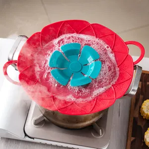 Multifunctional flower-shaped spill proof lid splash-proof silicone high temperature resistant kitchenware pot cover lid
