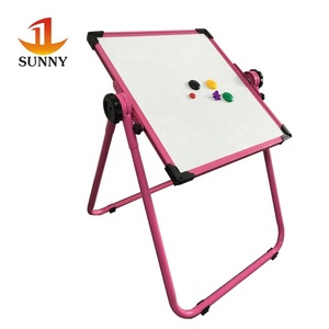 Enfants jouant la planche à dessin magnétique pliante <span class=keywords><strong>de</strong></span> lumière <span class=keywords><strong>de</strong></span> <span class=keywords><strong>tableau</strong></span> blanc réglable <span class=keywords><strong>de</strong></span> taille pour le marqueur - Product Image 1