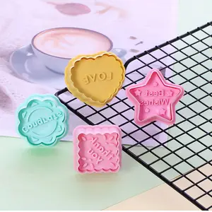 가족 베이킹 도구 사용자 정의 설탕 케이크 장식 플라스틱 스타 광장 사랑 심장 모양 3d 퐁당 플런저 커터