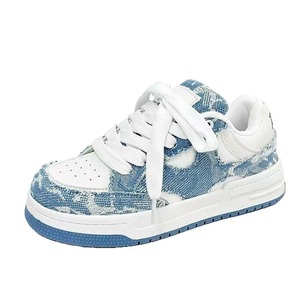 Zapatos Estilo 2026 para Hombre, Zapatillas Deportivas de Caña Alta, Versátiles y Casuales, Aptas para Hombres y Mujeres con un Estilo Neutral - Product Image 1