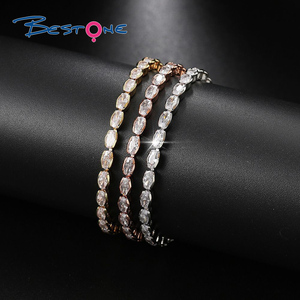 Pulsera de cristal geométrico chapada en oro de 18 quilates de lujo, pulsera de cadena de tenis de circonita cúbica brillante con personalidad - Product Image 5