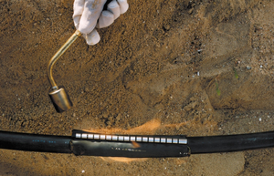 HSCS Custom Cutting <b>Heat</b> <b>Shrink</b> Wraparound <b>Sleeve</b> <b>Heat</b> <b>Shrink</b> Repair <b>Sleeve</b> for Fast and Permanent Repair and Sealing Protection - Product Image 3