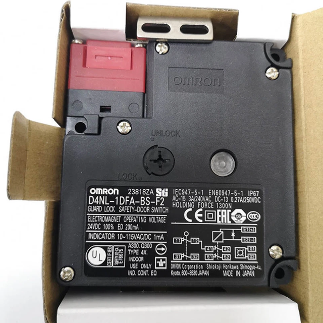 D4NL-1DFA-BS-F2 Safety Door Switch D4NL1DFABSF2
