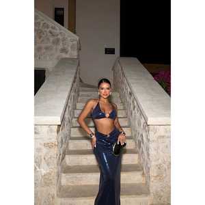 Robe de soirée chic bleu marine à bretelles, taille XL, robe de bal formelle avec décoration en strass et plumes, longueur genou - Product Image 5