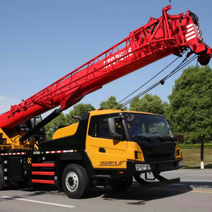 Grúa Móvil SANY Usada a Precio Accesible, Modelo STC250, Grúa de Camión con Pluma Telescópica de 5 Secciones en los Emiratos Árabes Unidos - Product Image 4