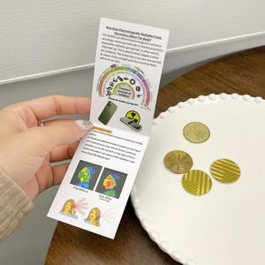 Échantillon gratuit Autocollant de bouclier quantique anti-rayonnement Bloqueur EMF Neutraliser la protection contre les téléphones portables et les appareils électroniques WiFi - Product Image 3