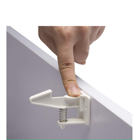 Serrures d'armoire Loquets de sécurité pour enfants Armoires d'épreuvage Serrure de tiroir avec adhésif Installation facile Pas de perçage ou de vis supplémentaires