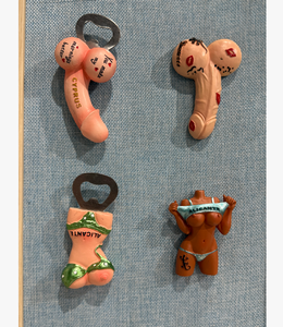 Aimant de réfrigérateur en résine bon marché <span class=keywords><strong>personnalisé</strong></span> promotionnel métal Souvenir Sexy Design Aimants avec ouvre-bouteille pour réfrigérateur - Product Image 3