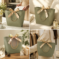 Sac cadeau rigide en carton mat, vert sauge, élégant, imperméable, réutilisable, écologique, portable, avec estampage à chaud argenté