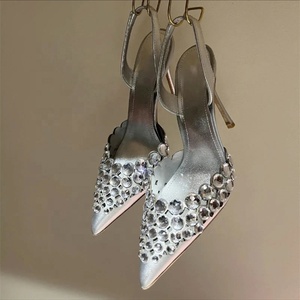 Chaussures d'été élégantes pour femmes à talons aiguilles, bout pointu, avec grands strass, style slingback - Product Image 2