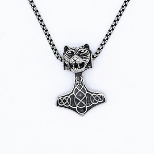 Yunnique – collier avec pendentif marteau de Thor, en acier inoxydable, design tête de loup, cadeau unisexe, bijoux à la mode - Product Image 1