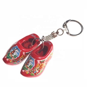 Rojo de madera de zapato llavero holandés de clave de la cadena con logotipo personalizado de regalo - Product Image 2