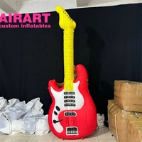 Décoration de scène de musique sur mesure en usine guitare rouge gonflable, ballon de modèle de jouet de guitare gonflable