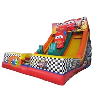 Glissière gonflable en stock, roulettes de voiture gonflable
