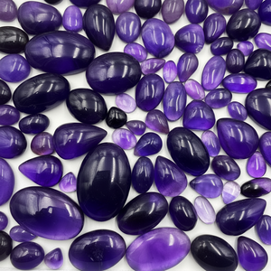 Forme de mélange de pierres précieuses en vrac de cabochon d'améthyste naturelle (ovale/coussin/poire) pour la fabrication de bijoux - Product Image 1