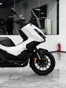 Motocicleta de Segunda Mano, Motocicleta Usada de Marca Japonesa, Modelo de Scooter X350ADV, Color Blanco, 5600 km, Año 2025 - Product Image 3