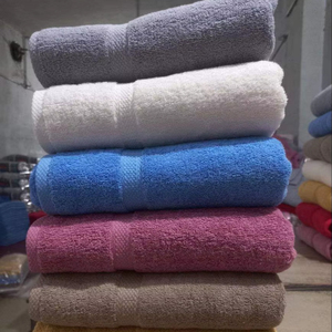 Serviette de bain et de plage d'hôtel 100% coton de haute qualité grands côtés multifonctionnels avec motif à carreaux - Product Image 1